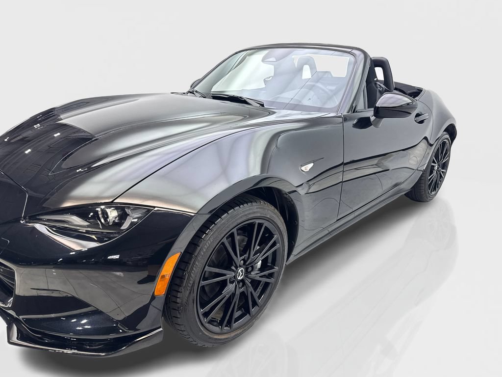 Used 2024 MAZDA MX-5 Miata Club RWD image 11