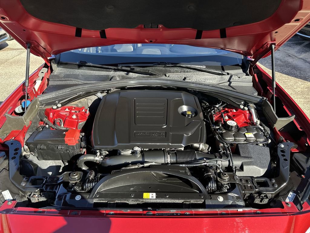 Used 2018 Jaguar F-PACE R-Sport image 26