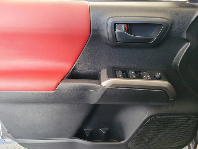 Used 2023 Toyota Tacoma SR5 RWD image 18