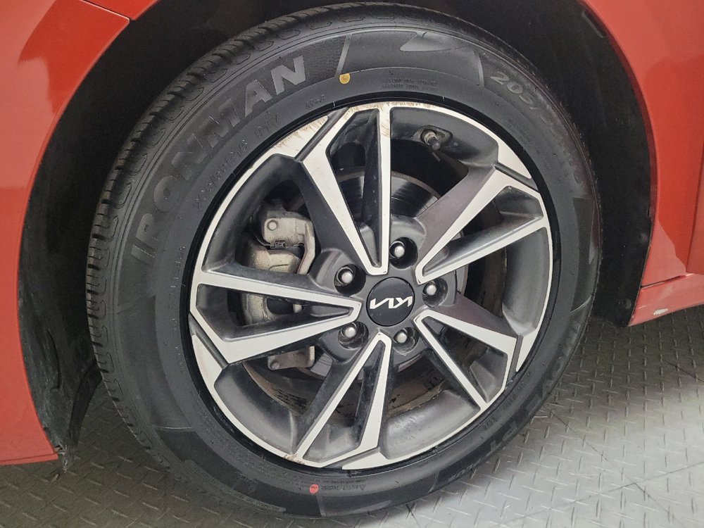 Used 2023 Kia Forte LXS FWD image 31