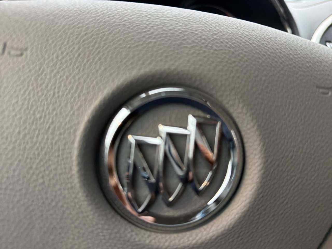 Used 2016 Buick Enclave Convenience image 26