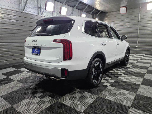 Used 2023 Kia Telluride S w/ S Sunroof Package image 5