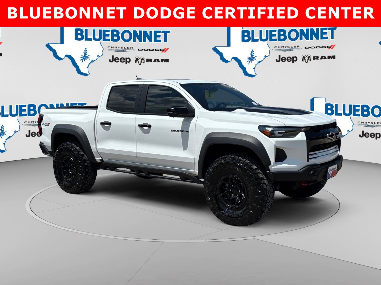 Used 2025 Chevrolet Colorado ZR2 w/ ZR2 Bison Edition AWD/4WD image 3