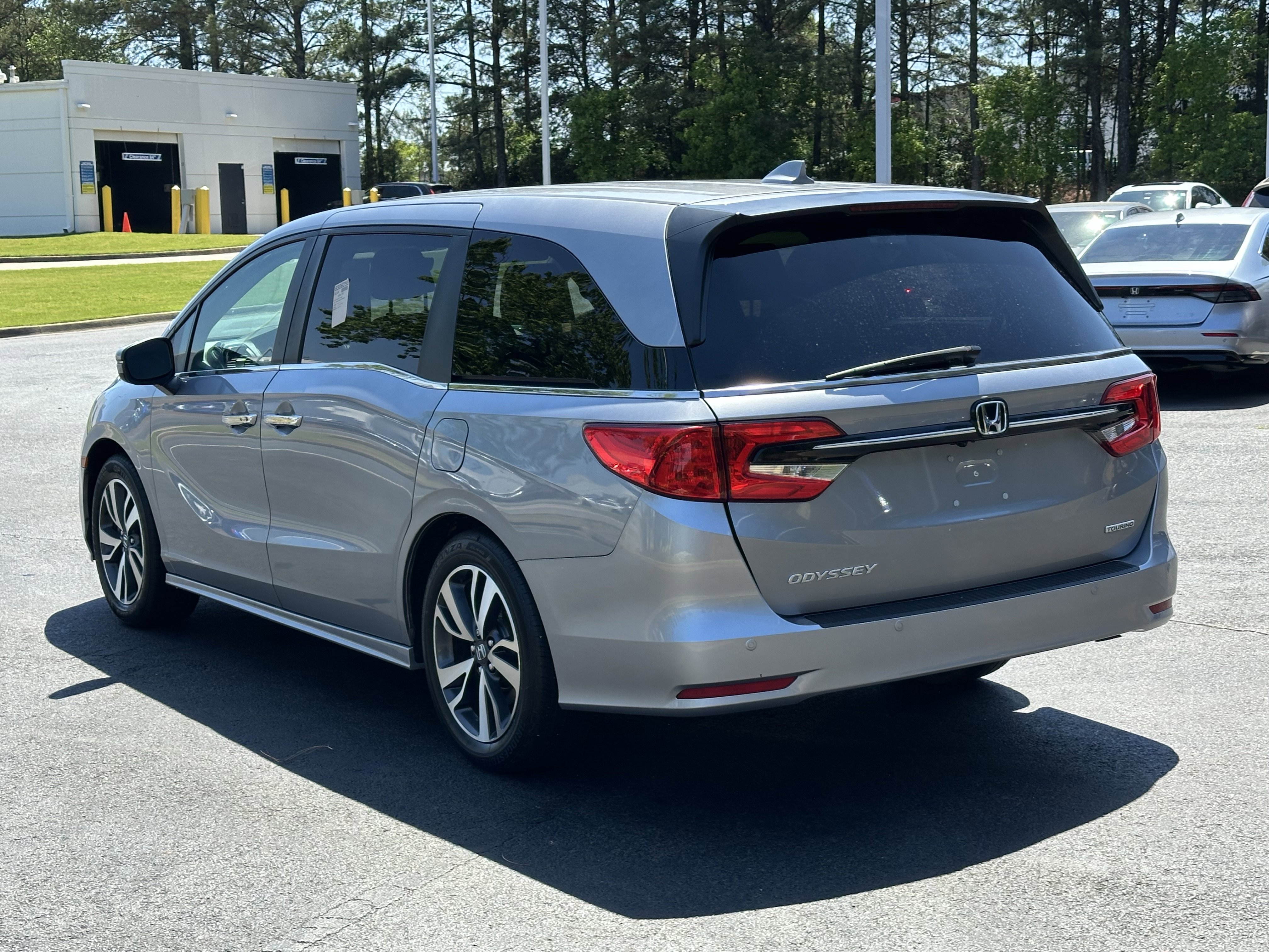Used 2023 Honda Odyssey Touring image 12