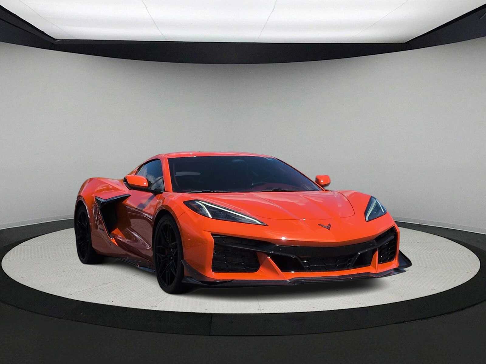 Used 2025 Chevrolet Corvette Z06 w/ Z07 Performance Package RWD image 2
