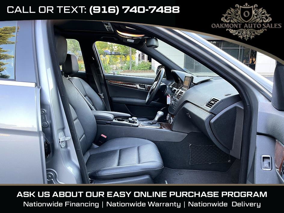 Used 2009 Mercedes-Benz C 300 Sedan image 10