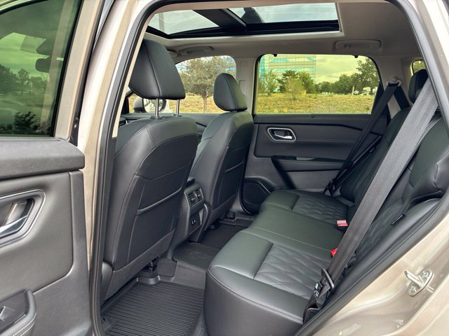 New 2026 Nissan Rogue Platinum AWD/4WD image 8