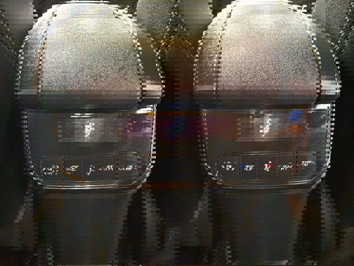 Used 2023 Toyota Highlander XLE image 34