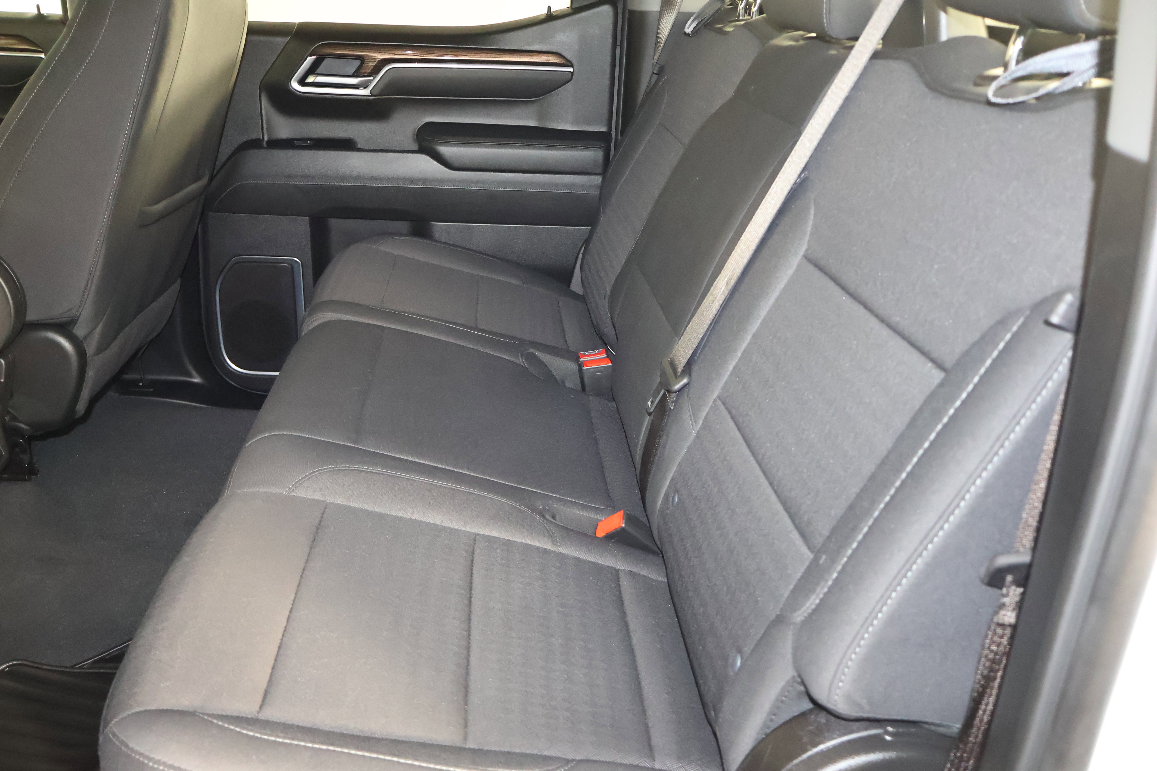 Used 2025 Chevrolet Silverado 1500 LT image 48