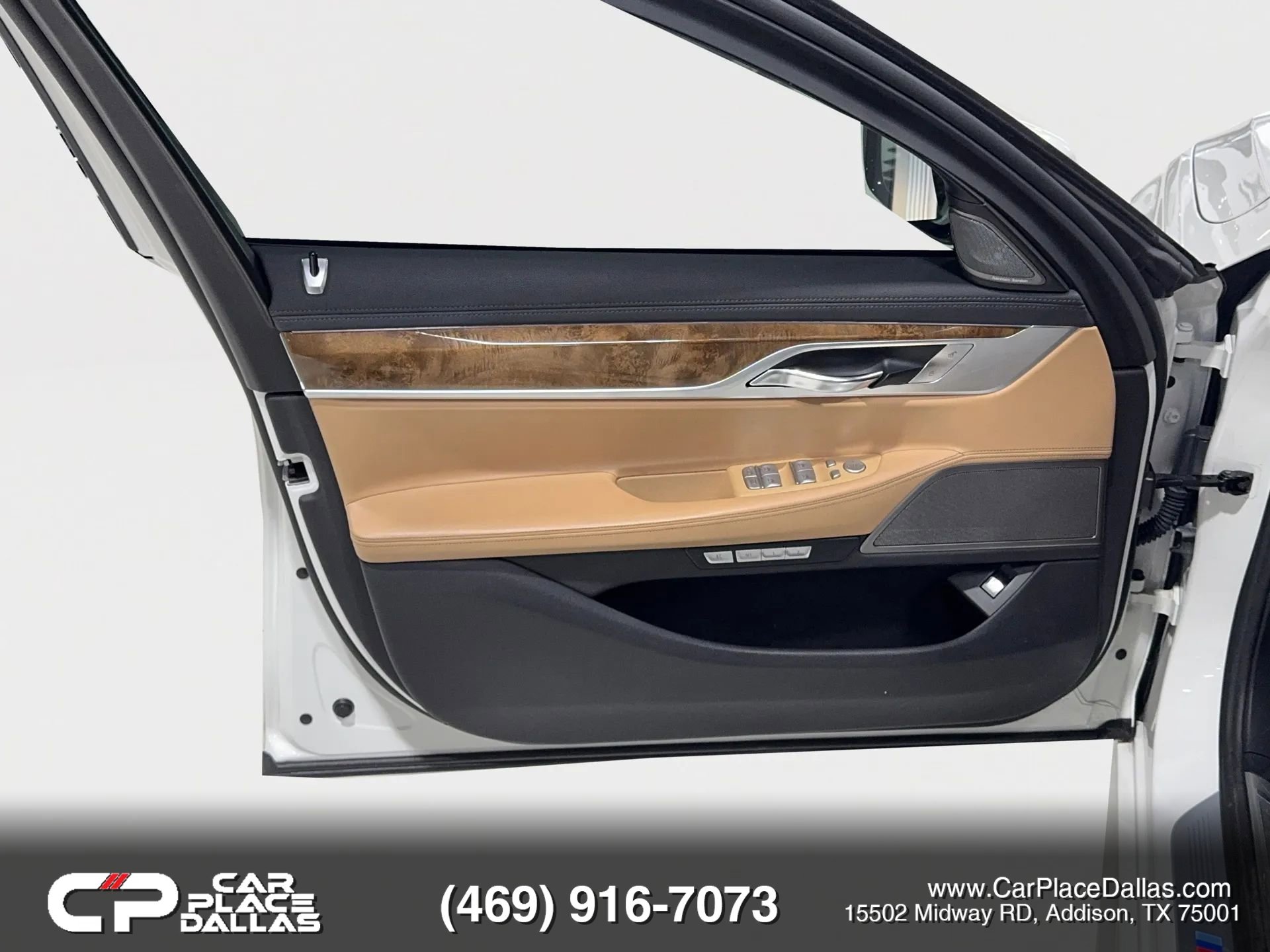 Used 2016 BMW 750i 750i Sedan 4D image 19