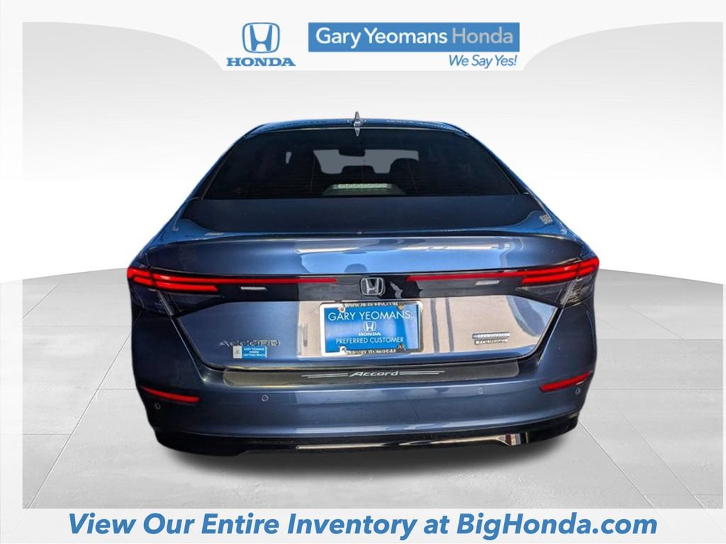 Used 2023 Honda Accord Touring image 7