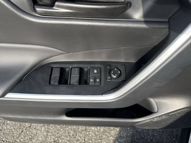 Used 2025 Toyota RAV4 LE FWD image 27