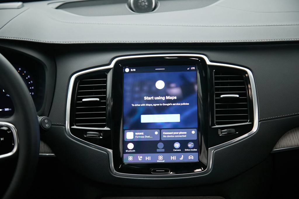 Certified 2024 Volvo XC90 B6 Ultimate AWD/4WD image 29