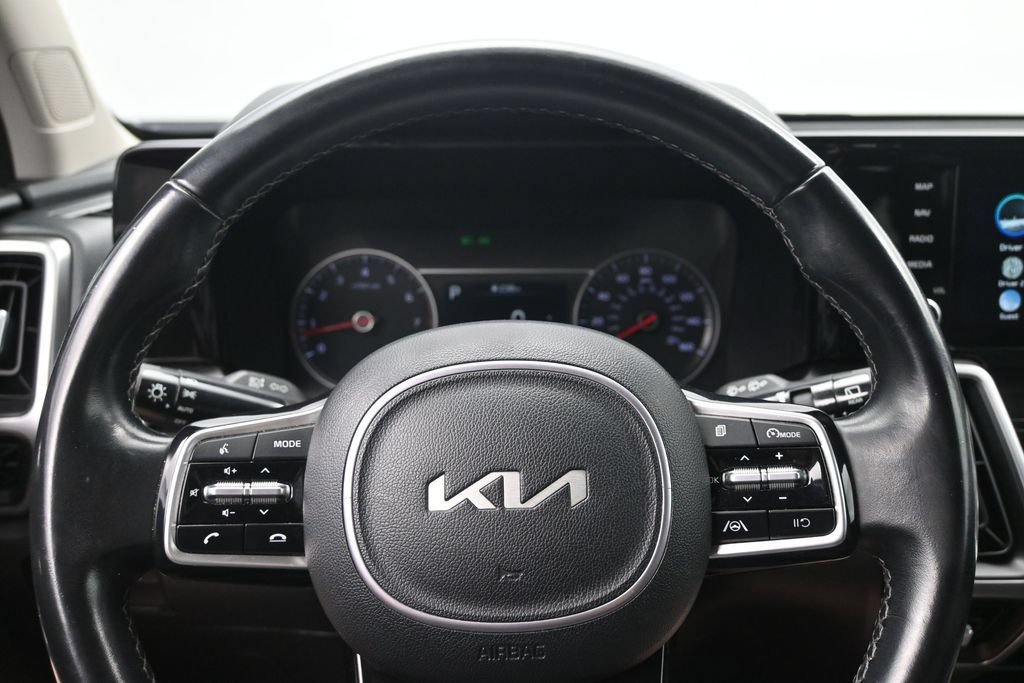 Used 2022 Kia Sorento S FWD image 13