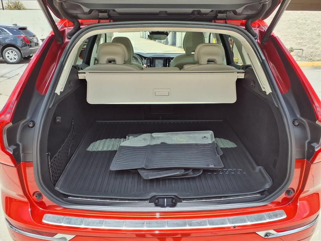 Used 2020 Volvo XC60 T5 Inscription w/ Protection Package Premier FWD image 16
