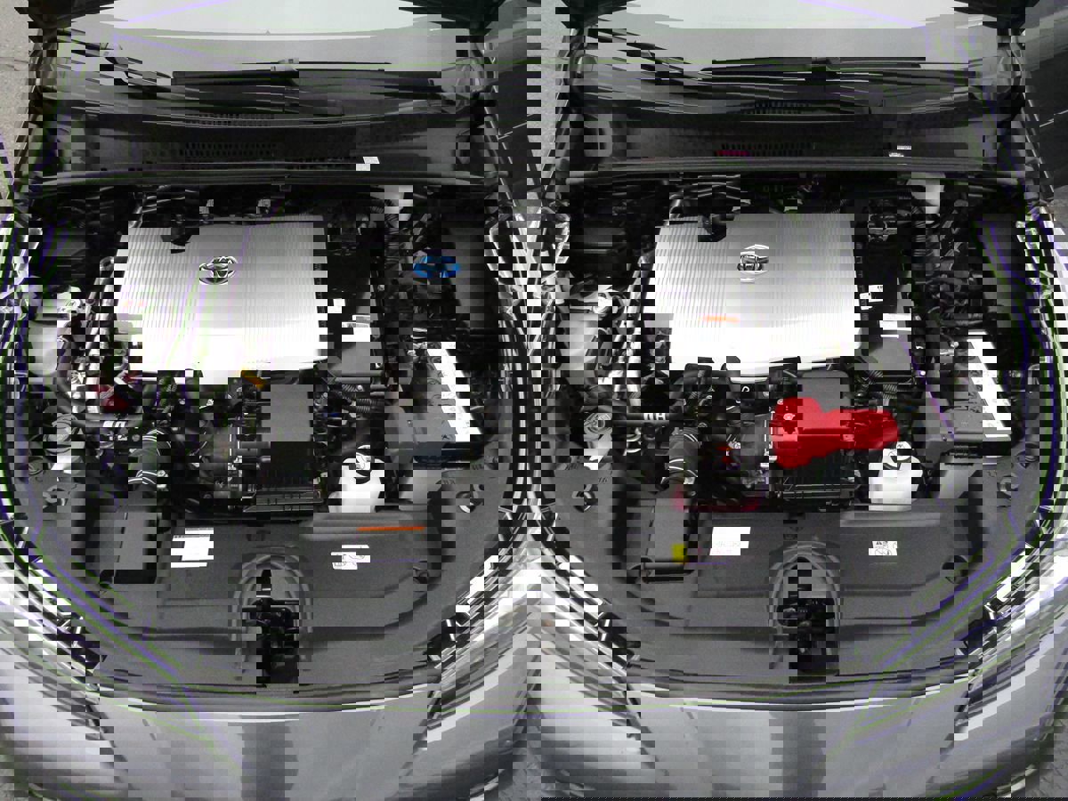 Used 2022 Toyota Prius LE image 35