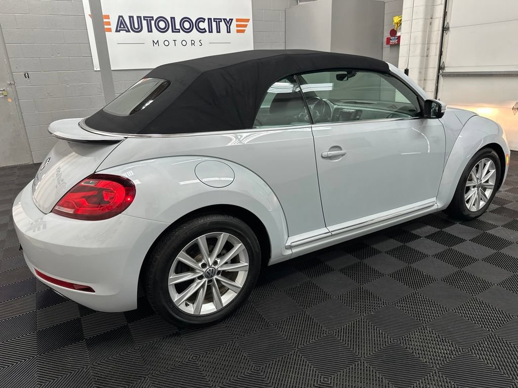 Used 2019 Volkswagen Beetle 2.0T SE FWD image 11