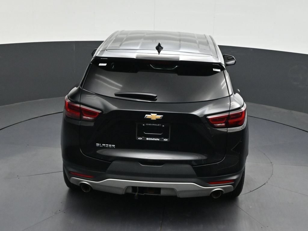 Used 2023 Chevrolet Blazer LT FWD image 23