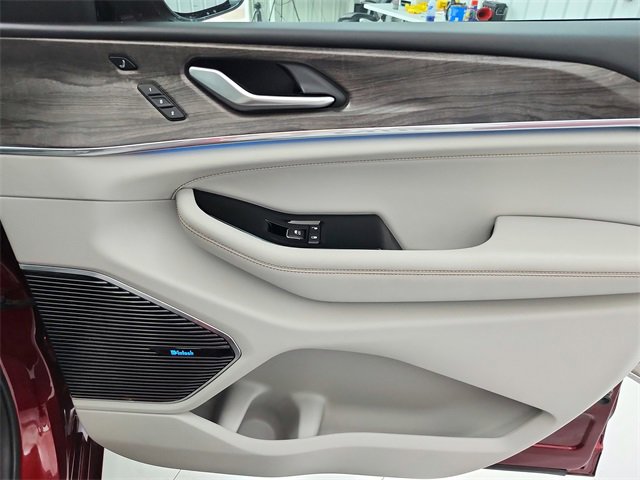 Used 2022 Jeep Grand Cherokee L Overland w/ Advanced Protech Group III image 50