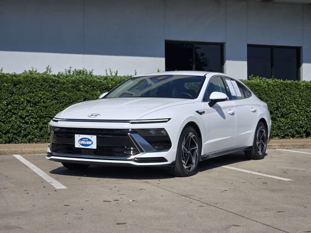 Certified 2026 Hyundai Sonata SEL AWD/4WD image 2