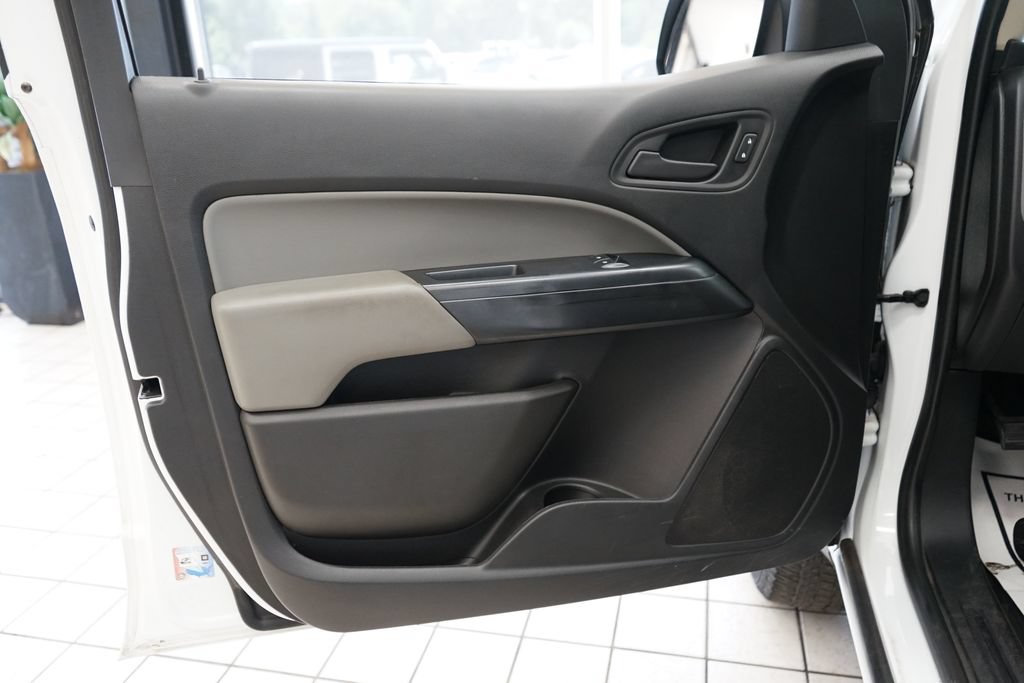 Used 2020 Chevrolet Colorado W/T RWD image 20