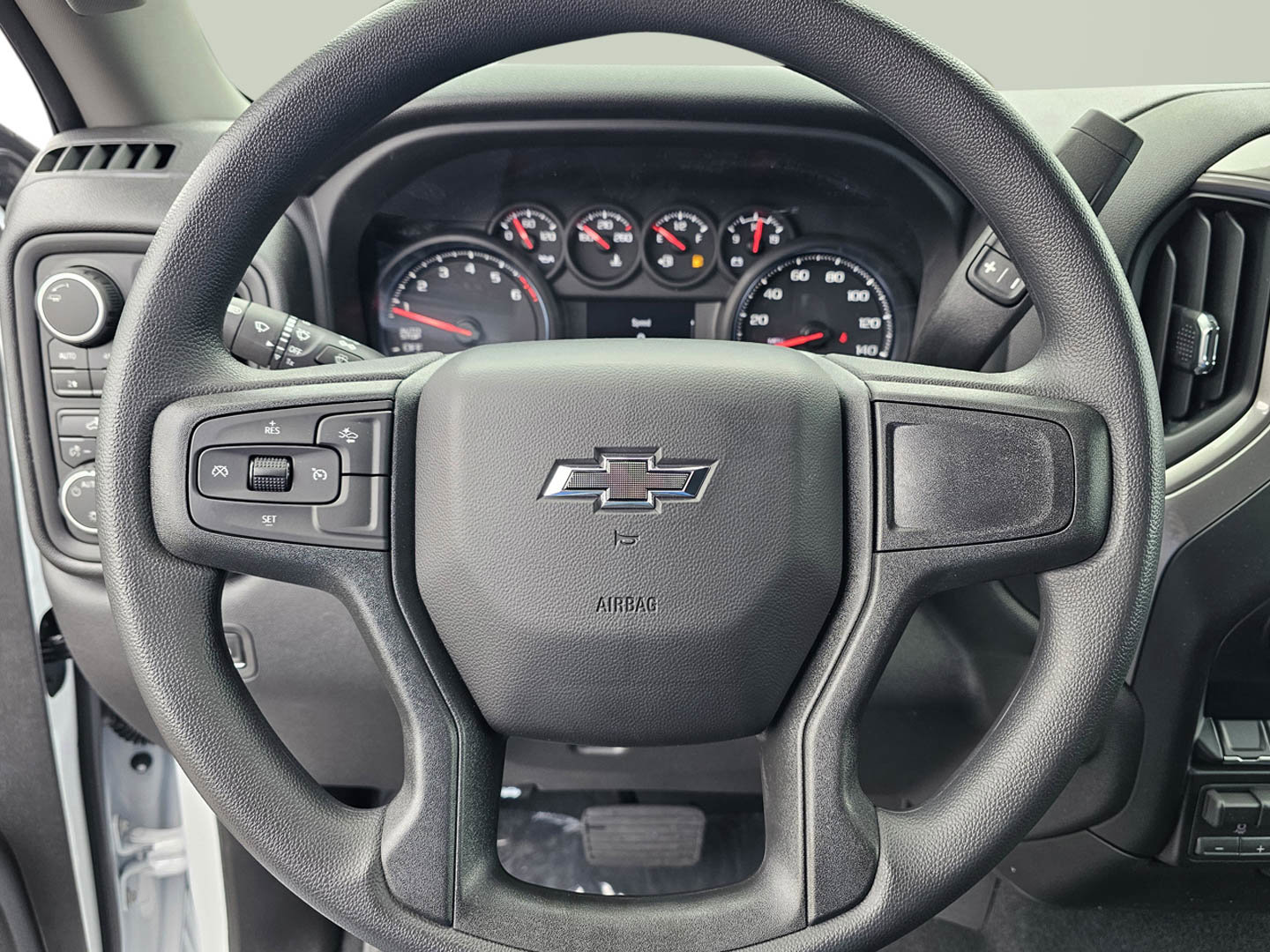 New 2026 Chevrolet Silverado 1500 Custom Trail Boss w/ Turbomax Blackout Package image 13