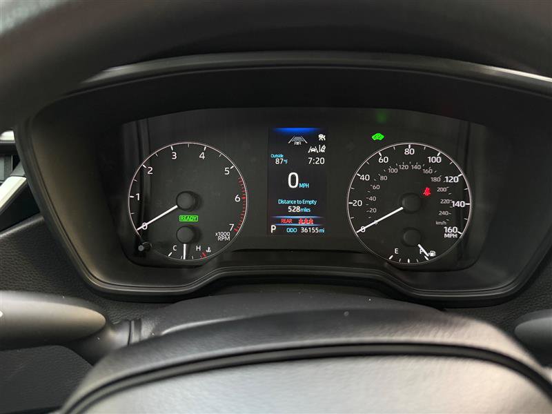 Used 2025 Toyota Corolla LE FWD image 34