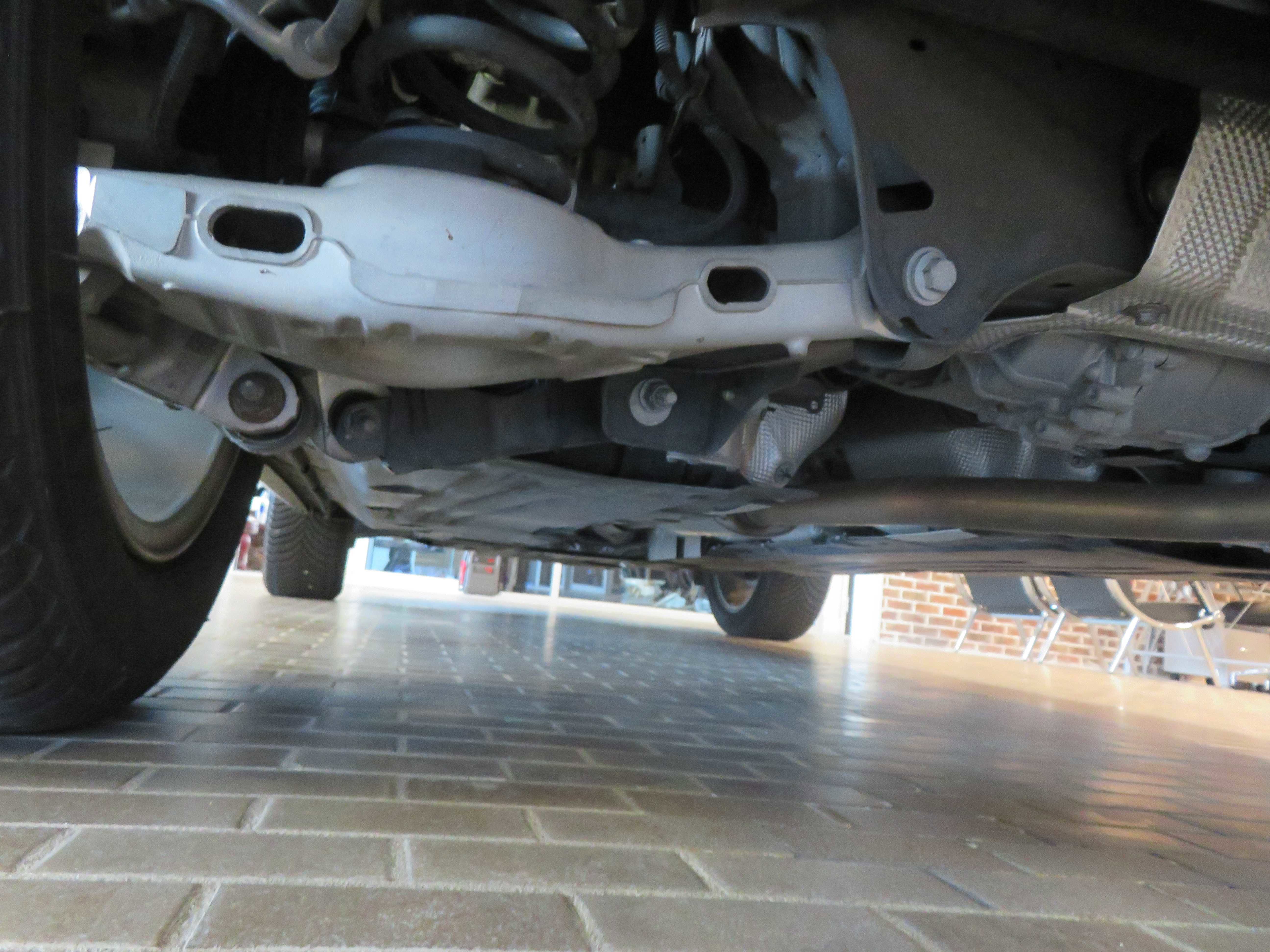 Used 2020 Land Rover Range Rover Evoque SE image 67