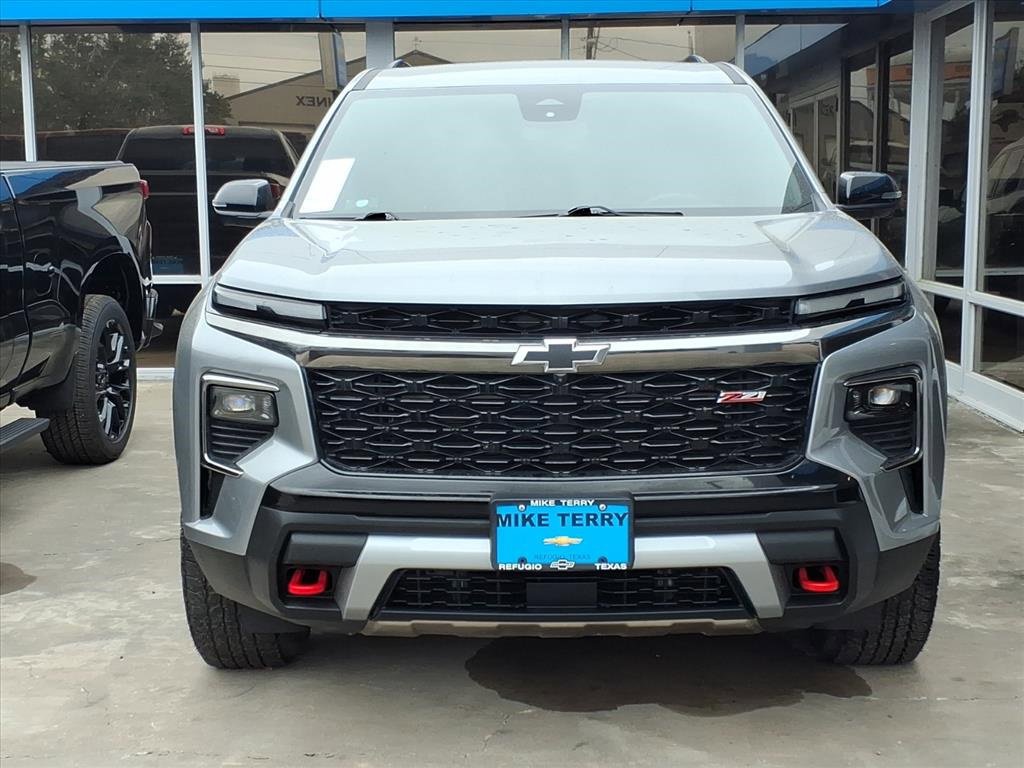 Used 2024 Chevrolet Traverse Z71 image 5