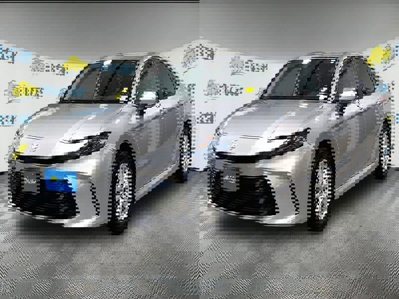 Used 2025 Toyota Camry LE image 3