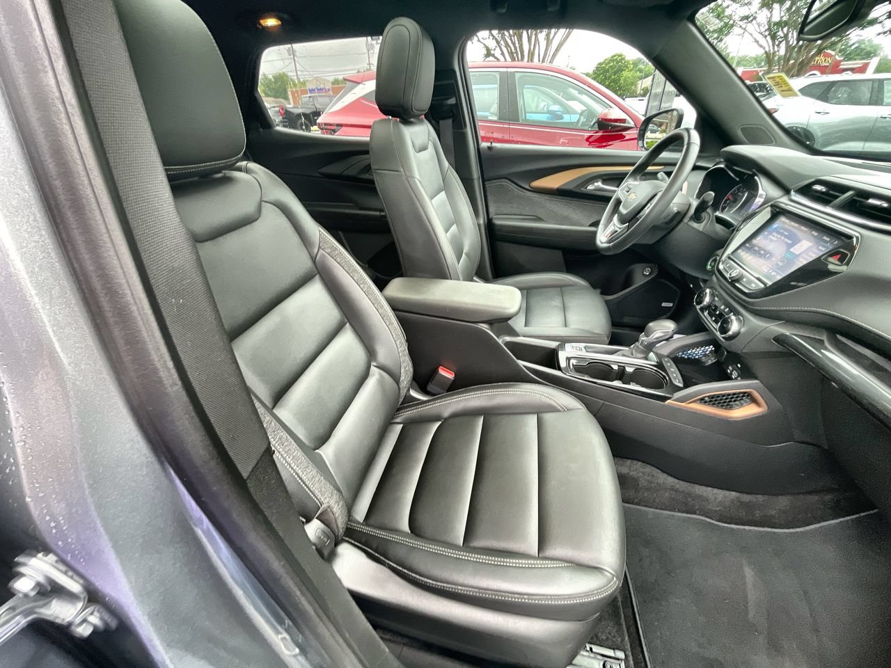 Used 2023 Chevrolet TrailBlazer ACTIV w/ Sun and Liftgate Package AWD/4WD image 28