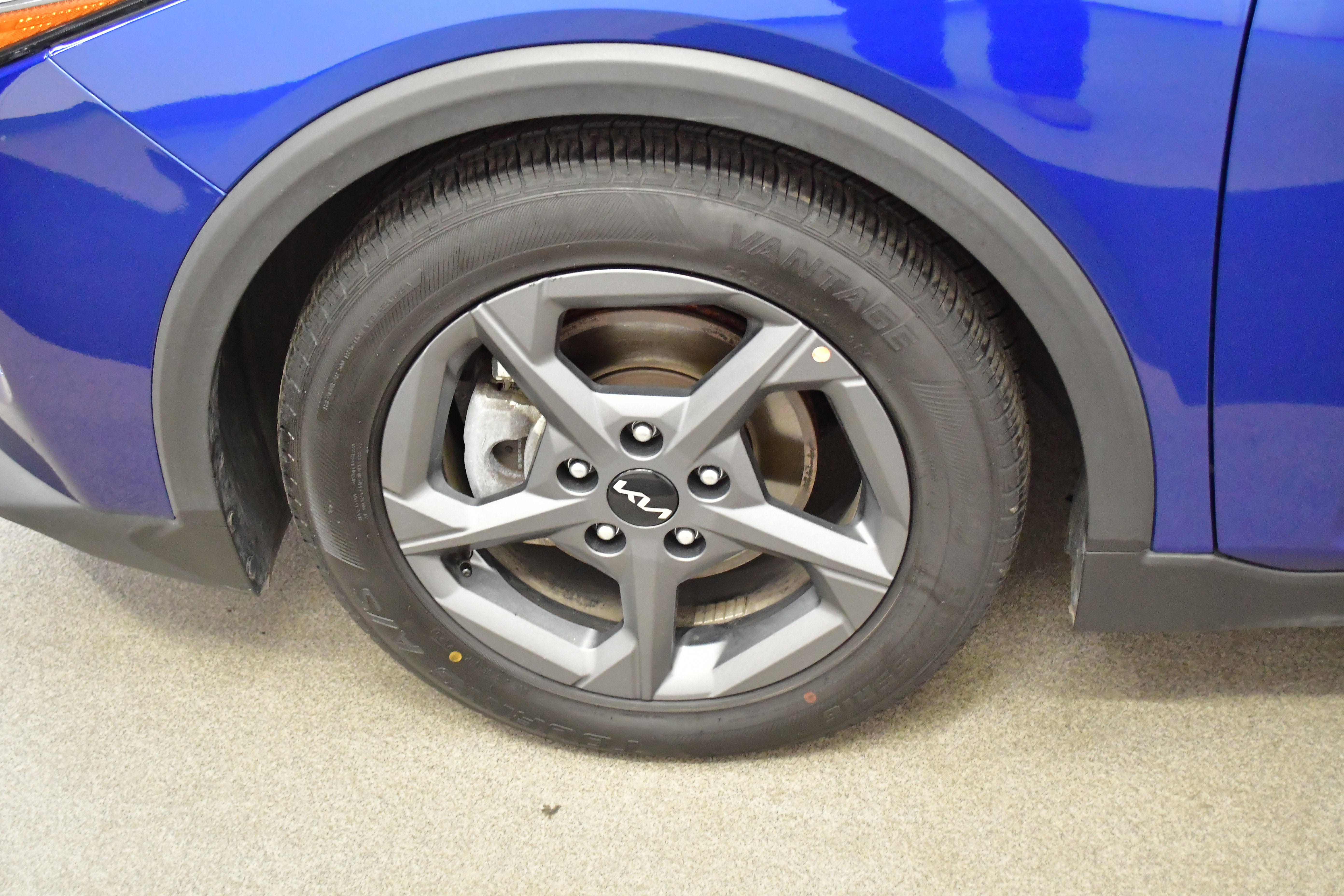 Used 2025 Kia K4 FWD image 33