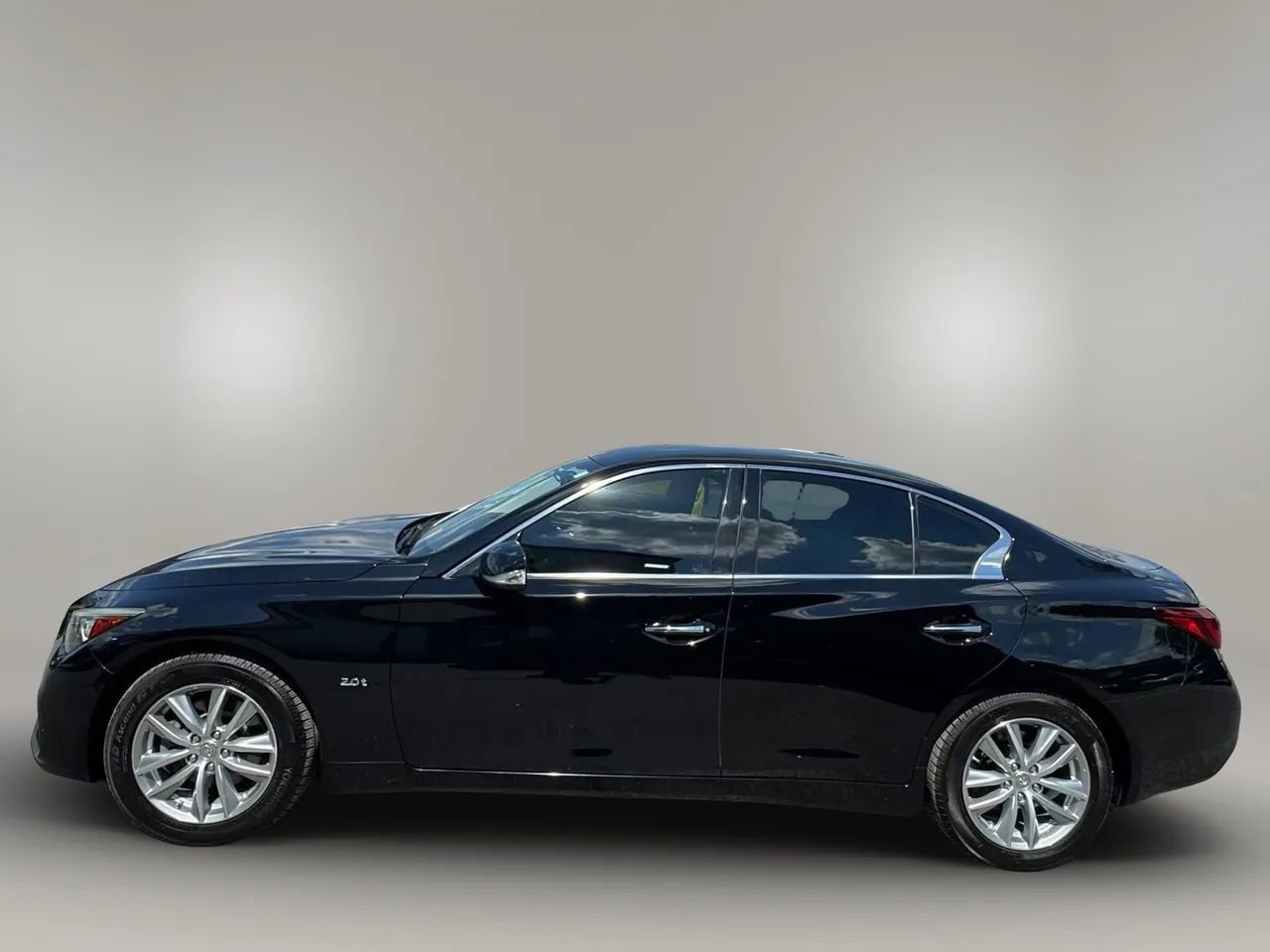Used 2018 INFINITI Q50 Pure AWD/4WD image 7