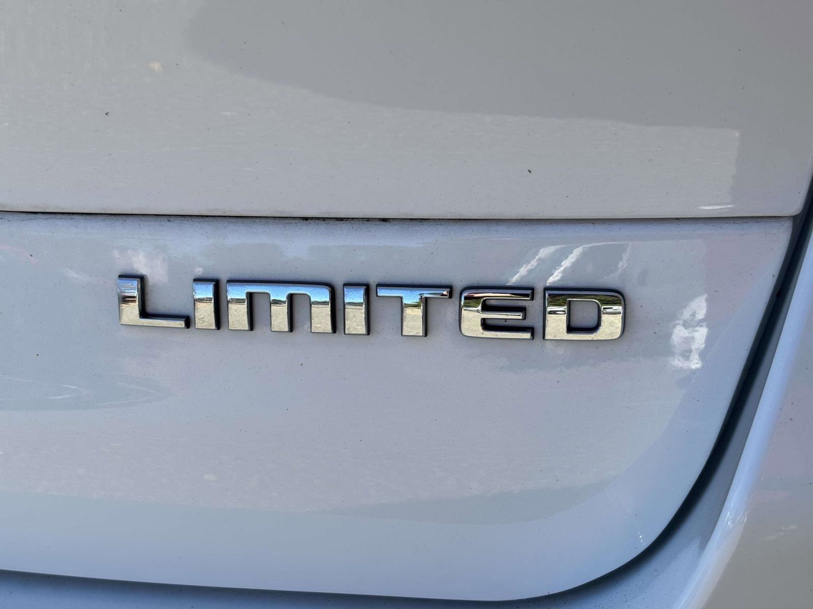 Used 2021 Jeep Grand Cherokee L Limited image 12