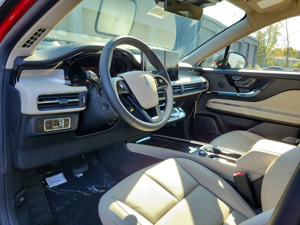 New 2026 Lincoln Corsair Premiere image 20