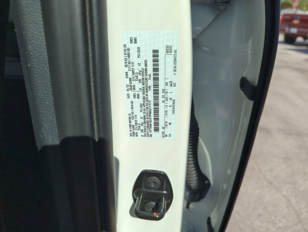 Used 2023 Ford F150 Lightning Platinum AWD/4WD image 38