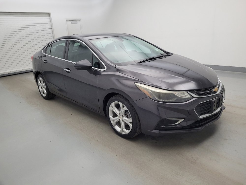 Used 2017 Chevrolet Cruze Premier FWD image 11