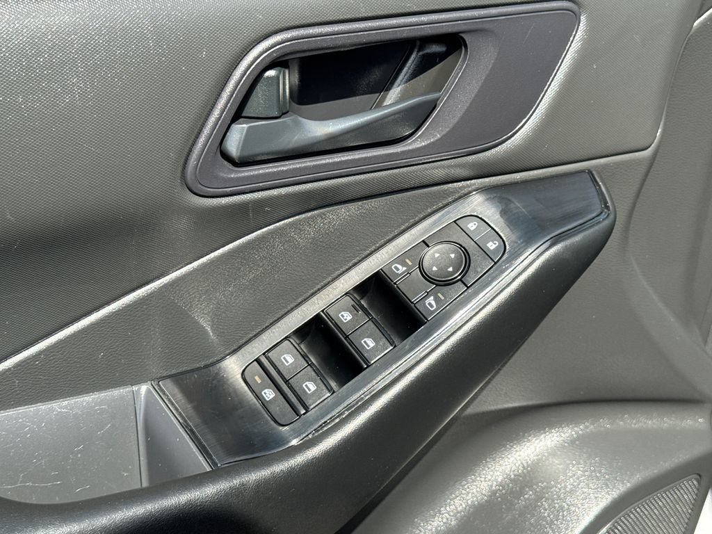 Used 2024 Nissan Rogue S FWD image 27
