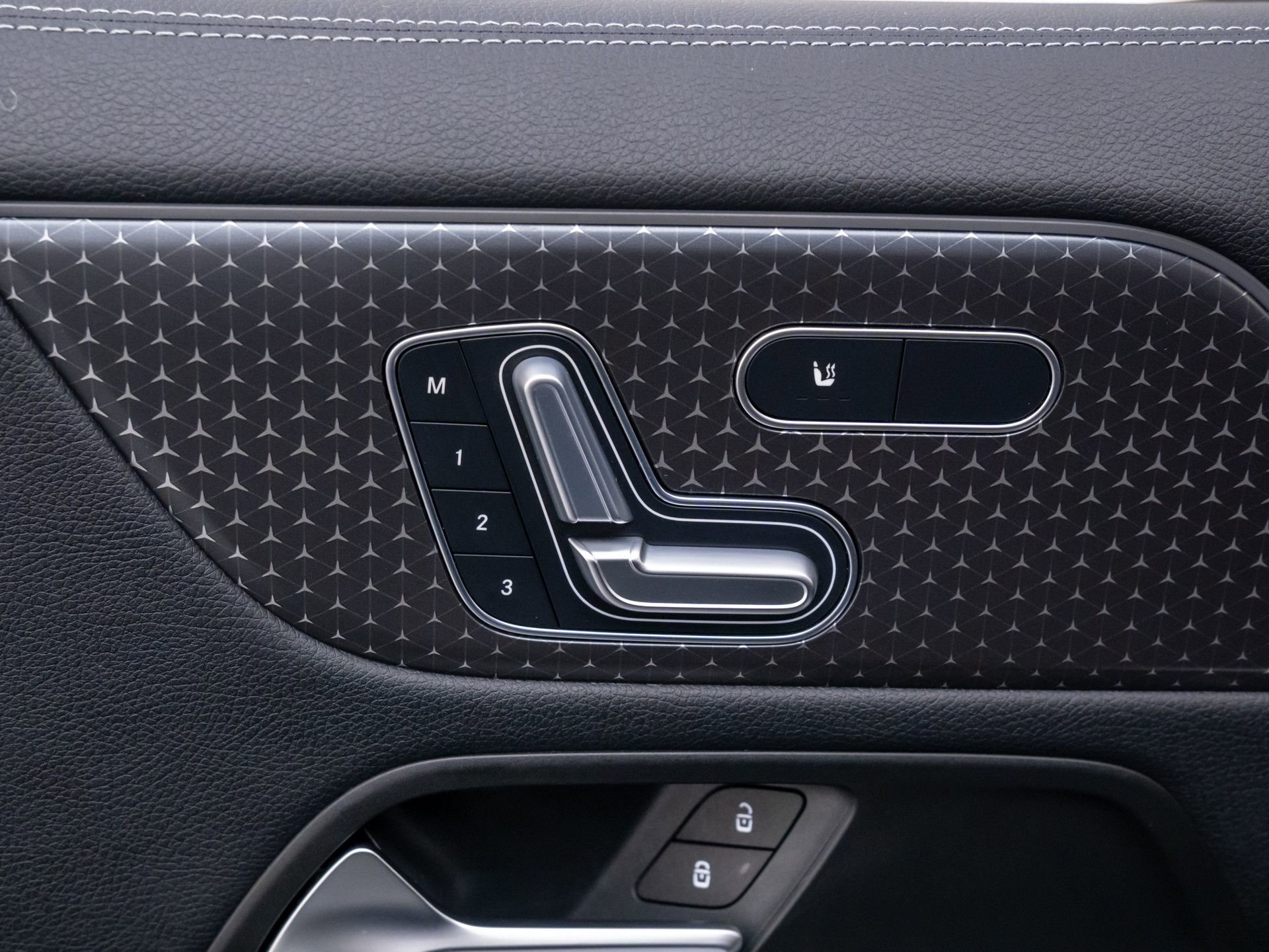 Certified 2025 Mercedes-Benz GLA 250 GLA 250 w/ Exclusive Package image 19