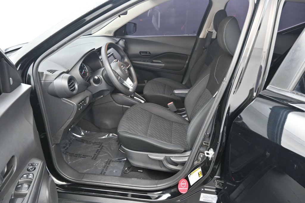 Used 2021 Nissan Kicks S FWD image 13