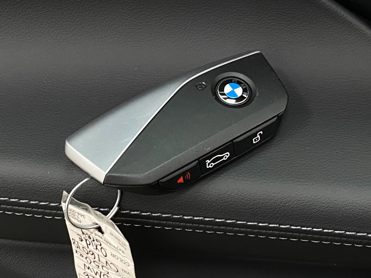 Certified 2026 BMW 550e xDrive image 33