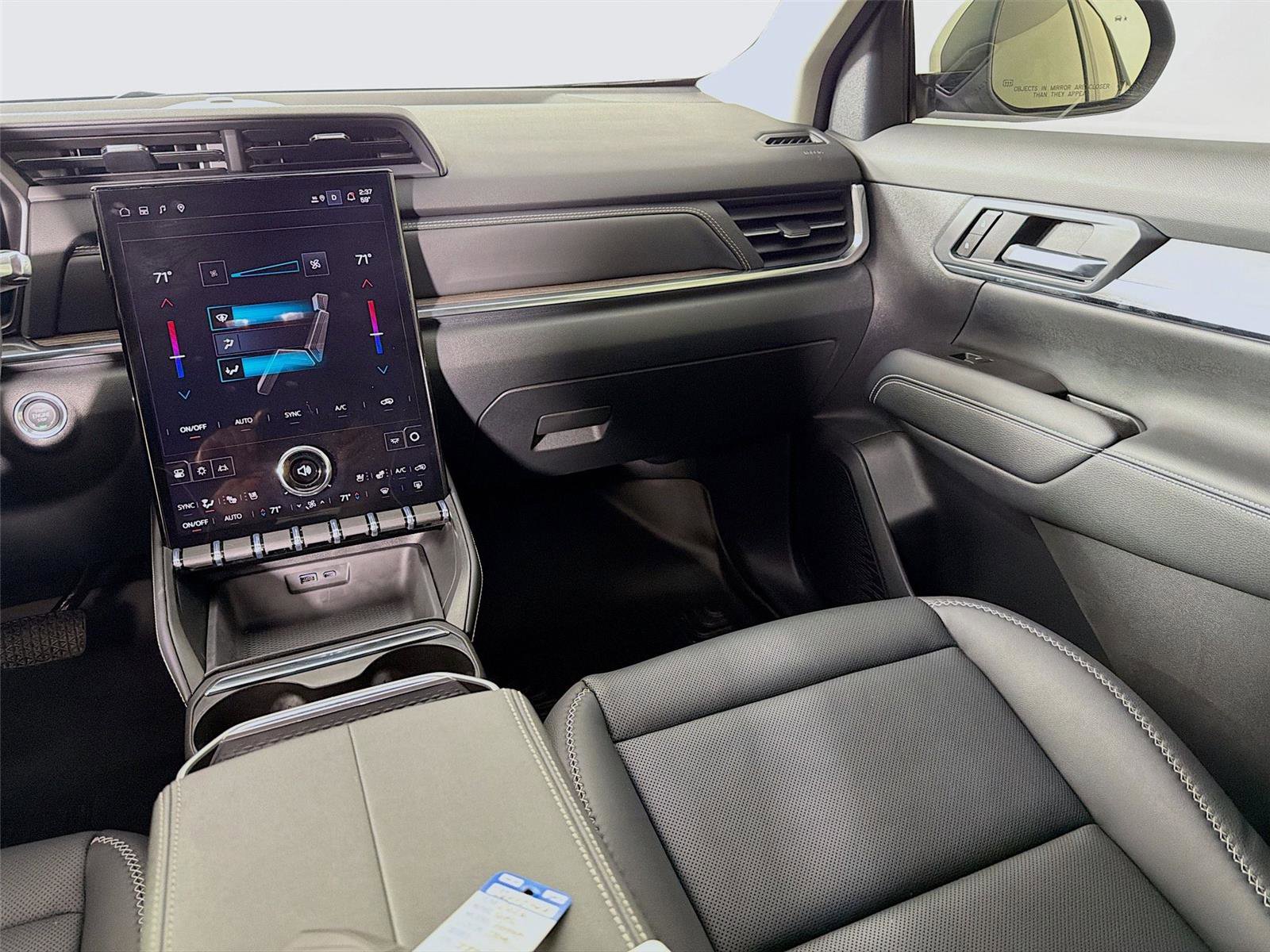 Used 2026 GMC Terrain Denali image 24