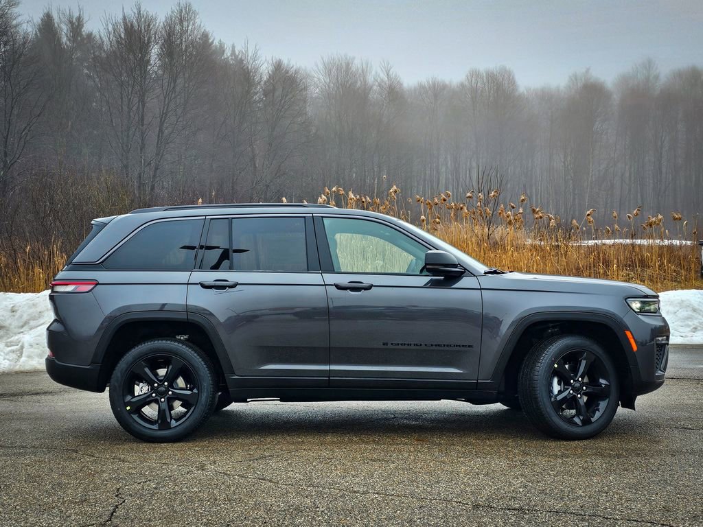 New 2026 Jeep Grand Cherokee Limited AWD/4WD image 2