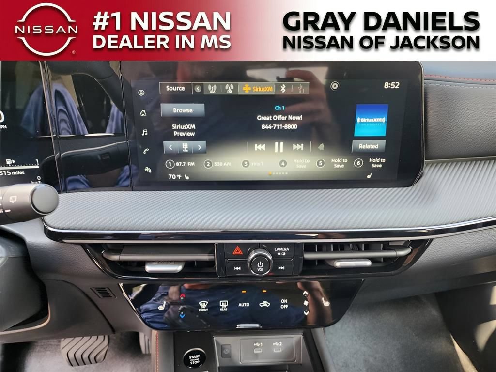 New 2025 Nissan Kicks SR w/ SR Premium Package AWD/4WD image 3