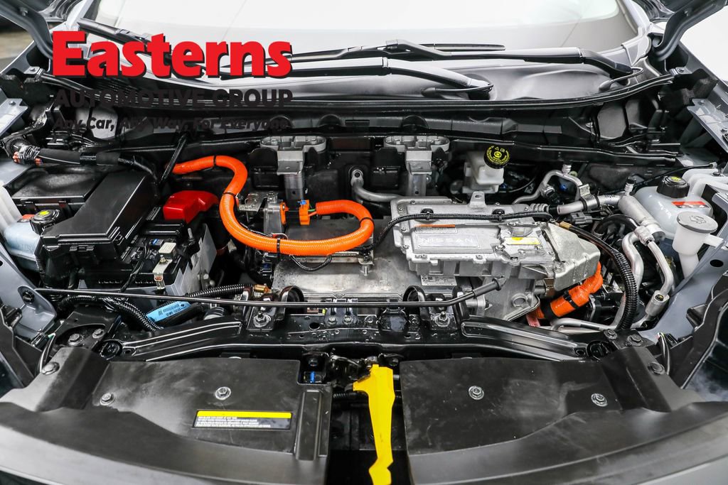 Used 2024 Nissan Ariya AWD image 7