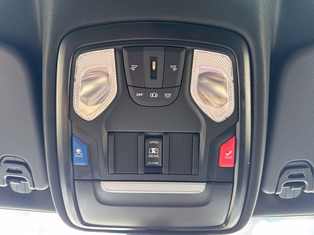 New 2026 RAM 1500 Express AWD/4WD image 19
