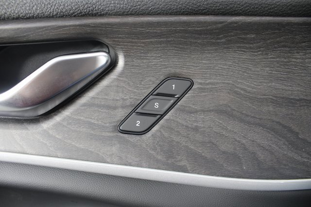 New 2025 Jeep Grand Cherokee Limited w/ Luxury Tech Group II image 17