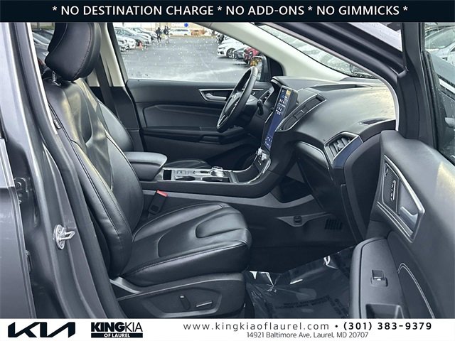 Used 2022 Ford Edge Titanium image 16
