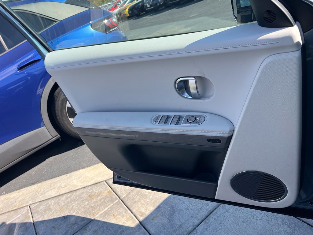 Certified 2024 Hyundai Ioniq 5 Limited AWD/4WD image 15