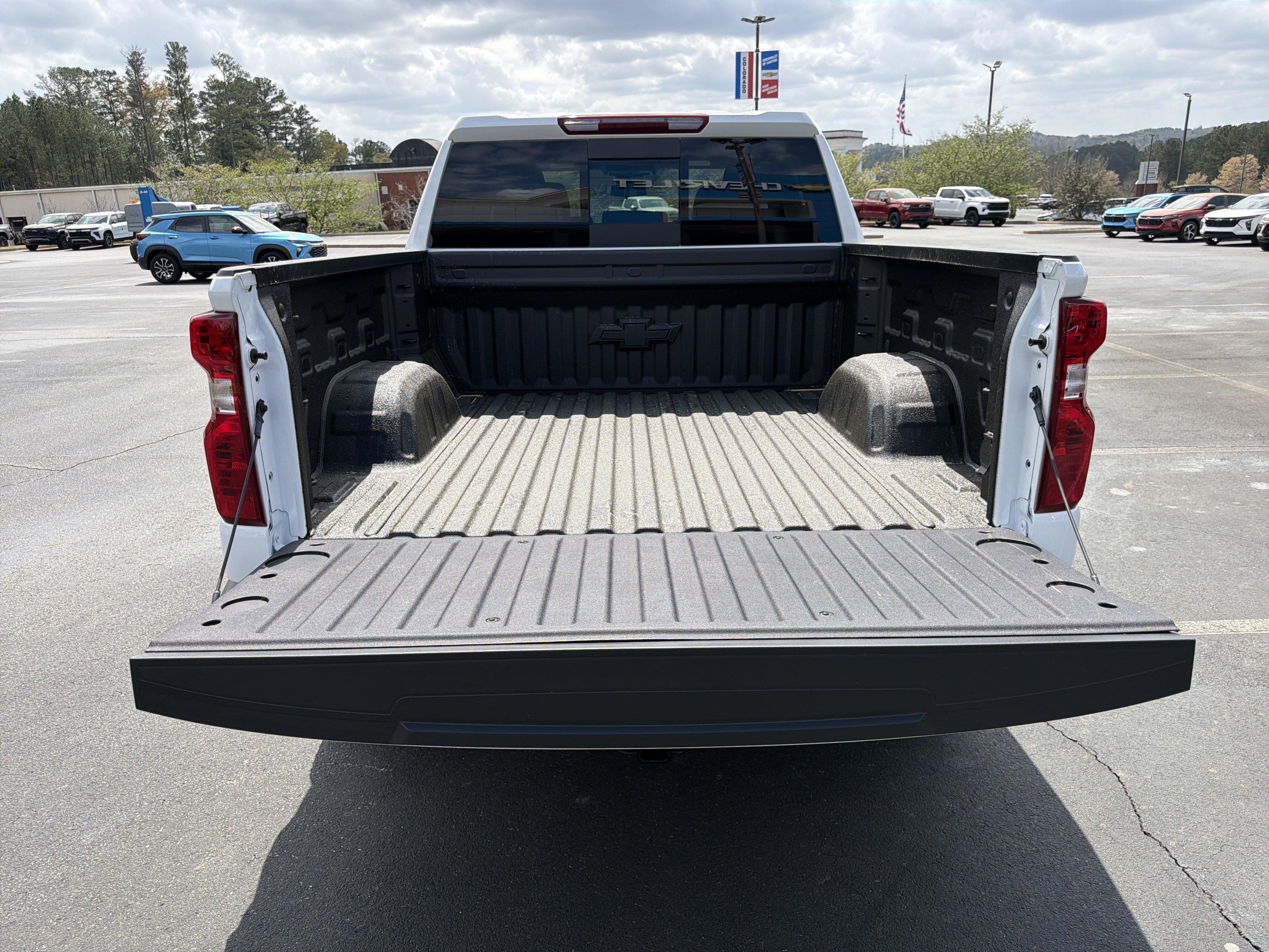 New 2026 Chevrolet Silverado 1500 LT w/ Z71 Off-Road Package image 16